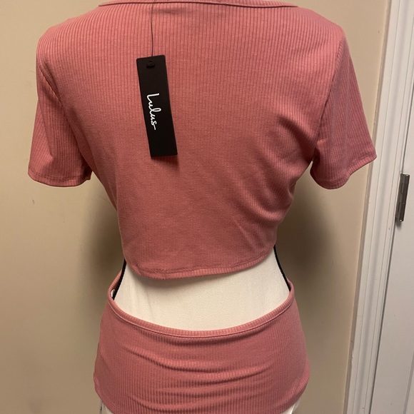 NWT Feminine & flirty dusty rose ribbed cut-out top. Super cute. - Picture 2 of 3